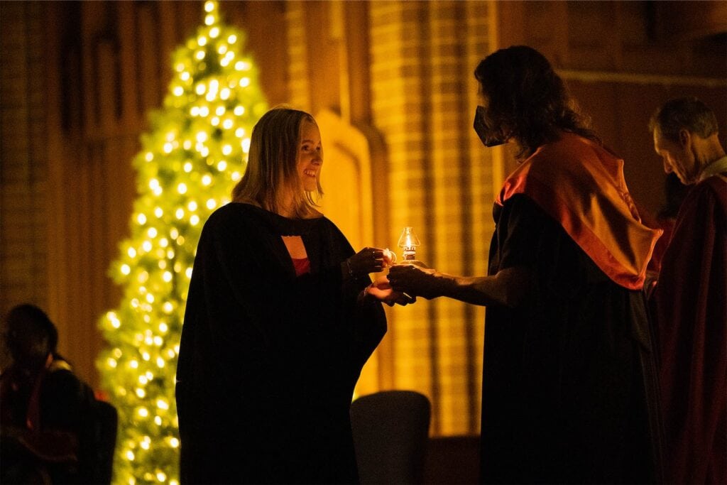 CO Graduation 2022 ConsecrationService LampLighting 2212 MV squashed 1024x683 1