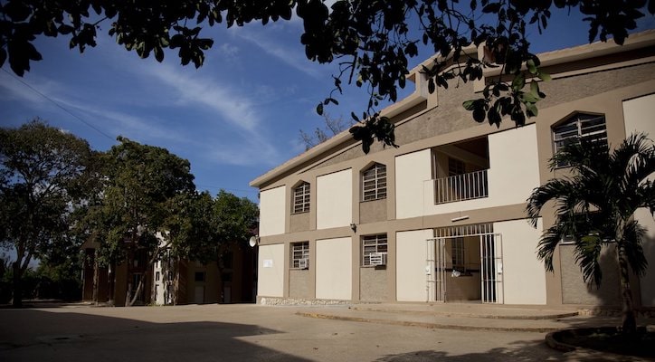 2011 Mar Cuba 0375 lowres.jpg 725.400