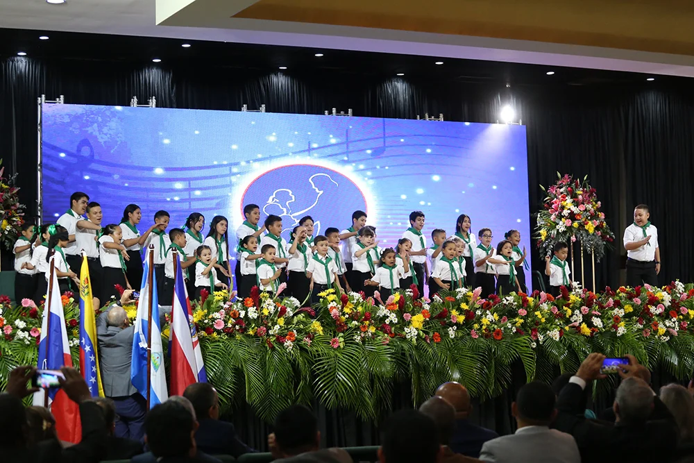 afm children performing honu 1